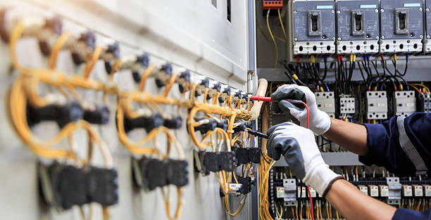 Professional Electrician technician working in Uniondale, NY